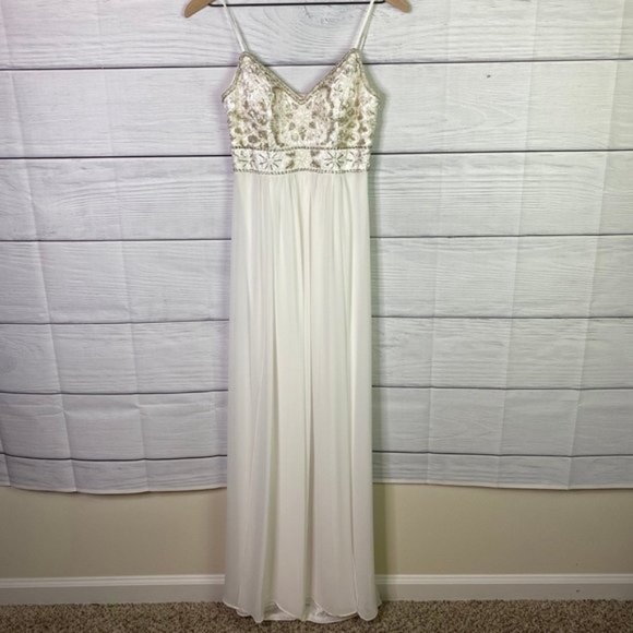 Sue Wong Beaded White Formal Gown - Picture 2 of 7